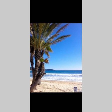Au Petit Bonheur Vue Mer, Parking, 400M Plage Le Lavandou Zewnętrze zdjęcie