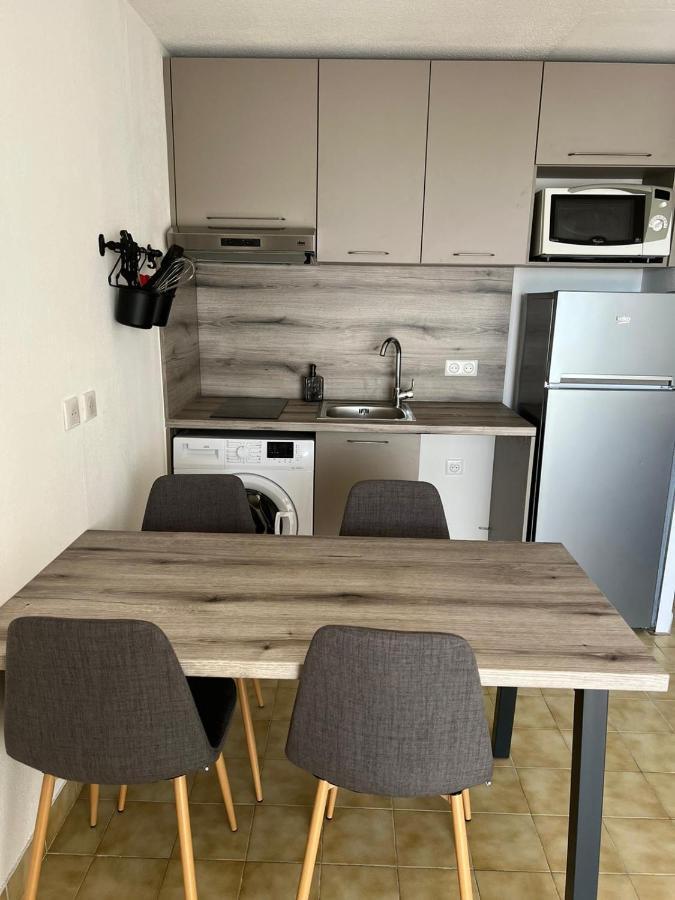 Au Petit Bonheur Vue Mer, Parking, 400M Plage Le Lavandou Zewnętrze zdjęcie
